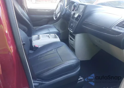 2016 Chrysler Town & Country Touring from USA, damaged, VIN 2C4RC1BG5GR189646